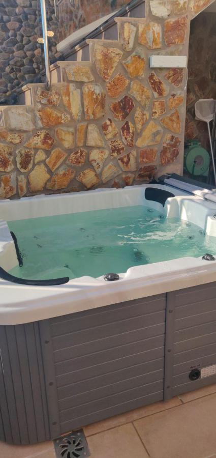 Casa Holmston, Duplex Villa With Hot Tub In Anfi Tauro Topaz Моган Экстерьер фото